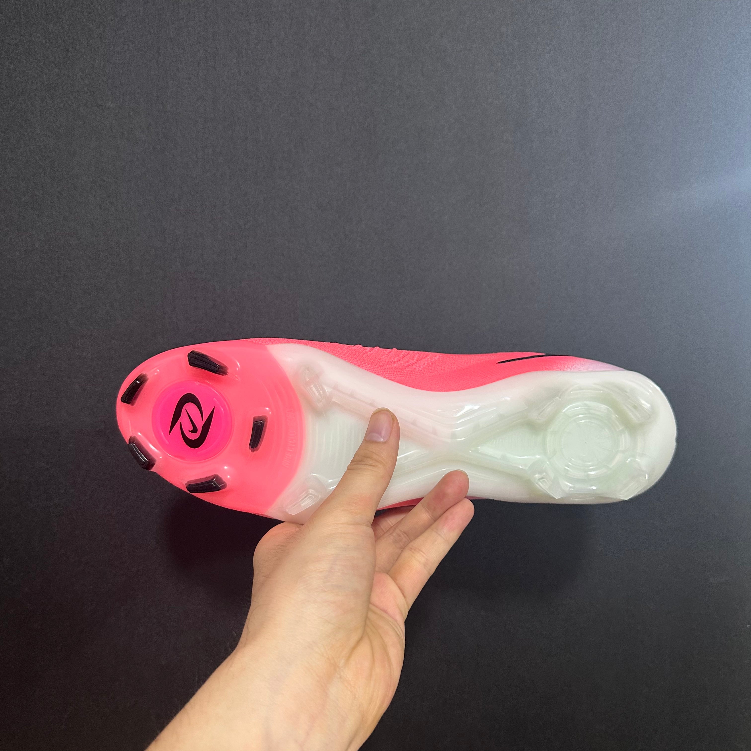 Crampons Élites Nike Phantom GX 2