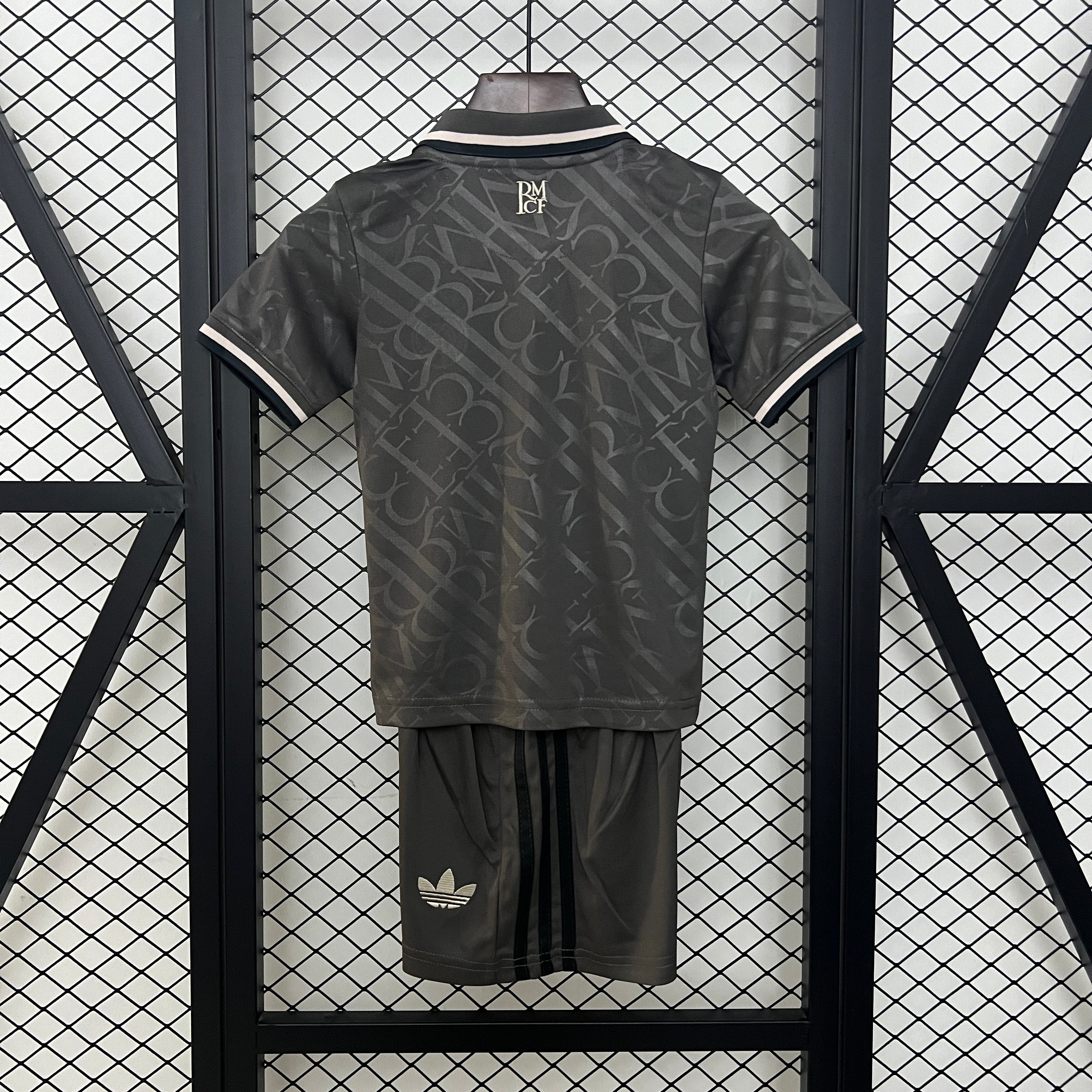 Maillot Enfant Réal Madrid Third 24/25