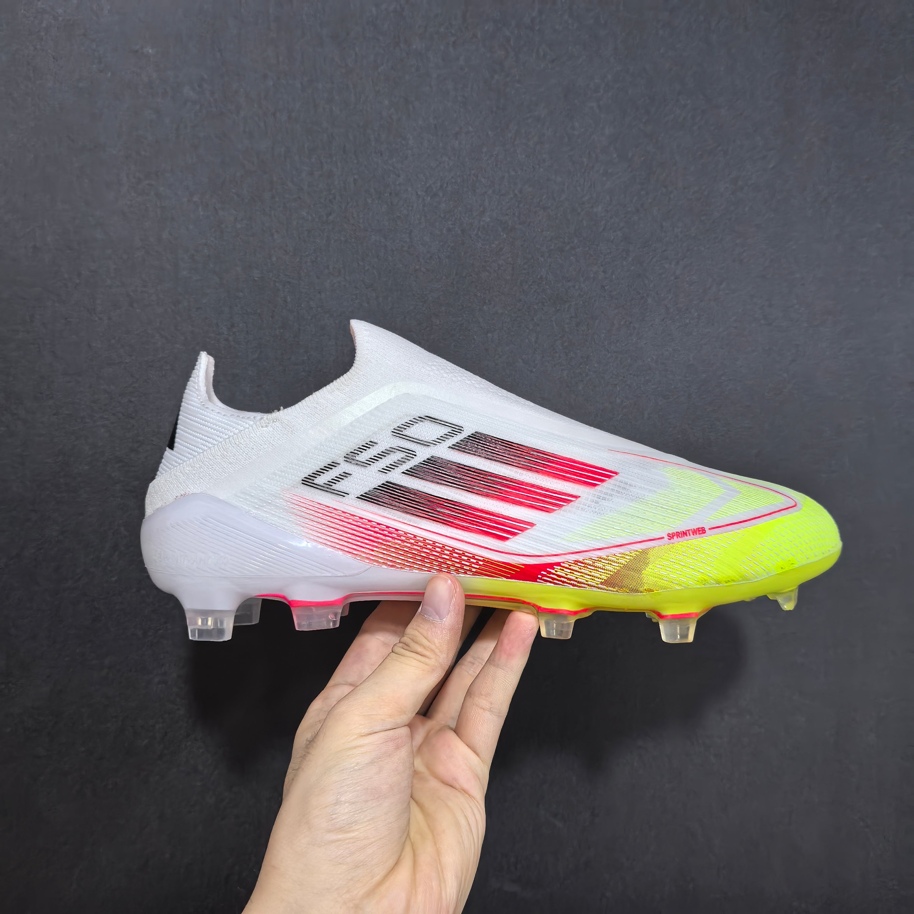 Crampons Élites Adidas F50