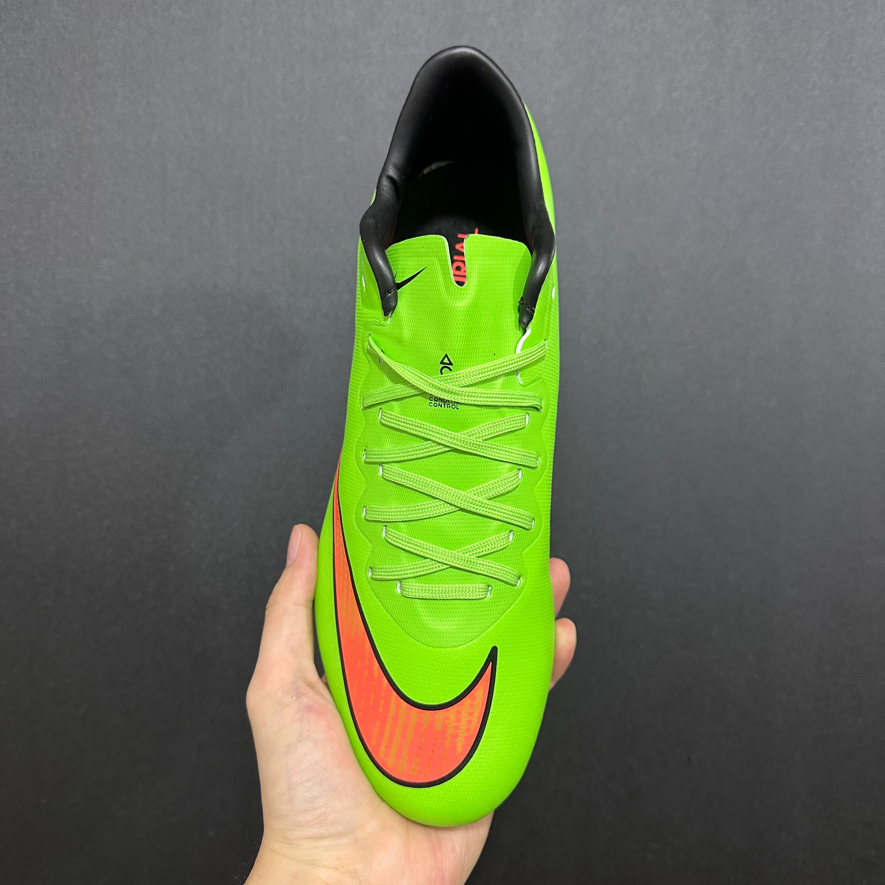 Crampons Rétro Nike Mercurial Superfly IV