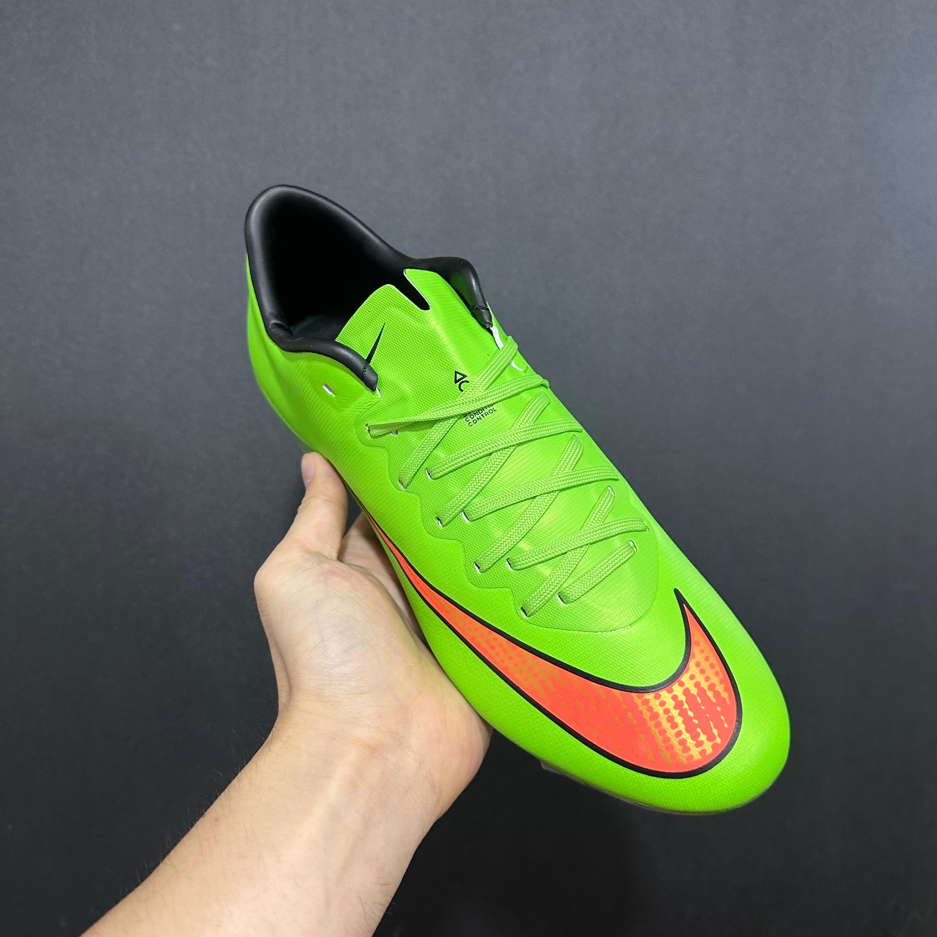 Crampons Rétro Nike Mercurial Superfly IV