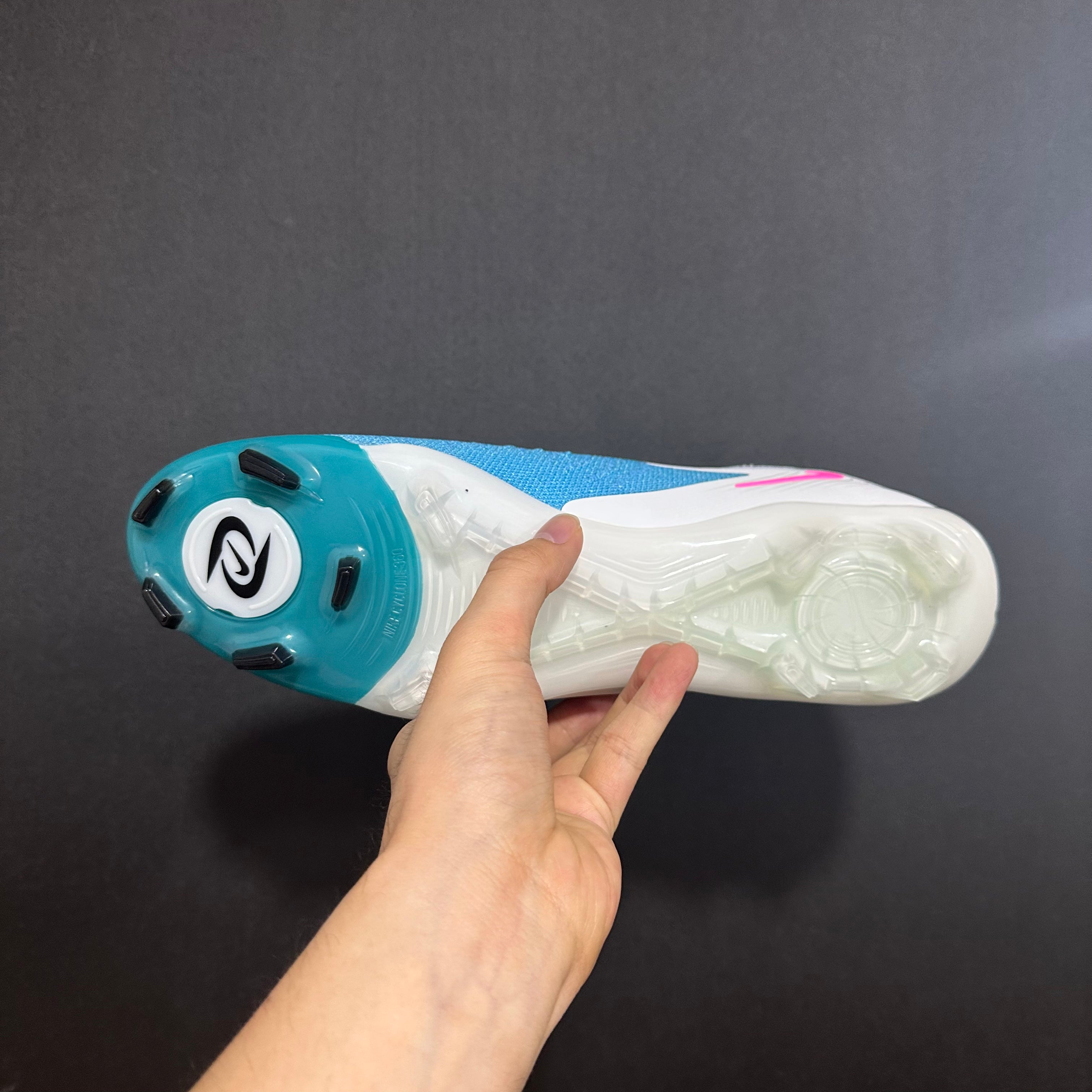 Crampons Élites Nike Phantom GX 2