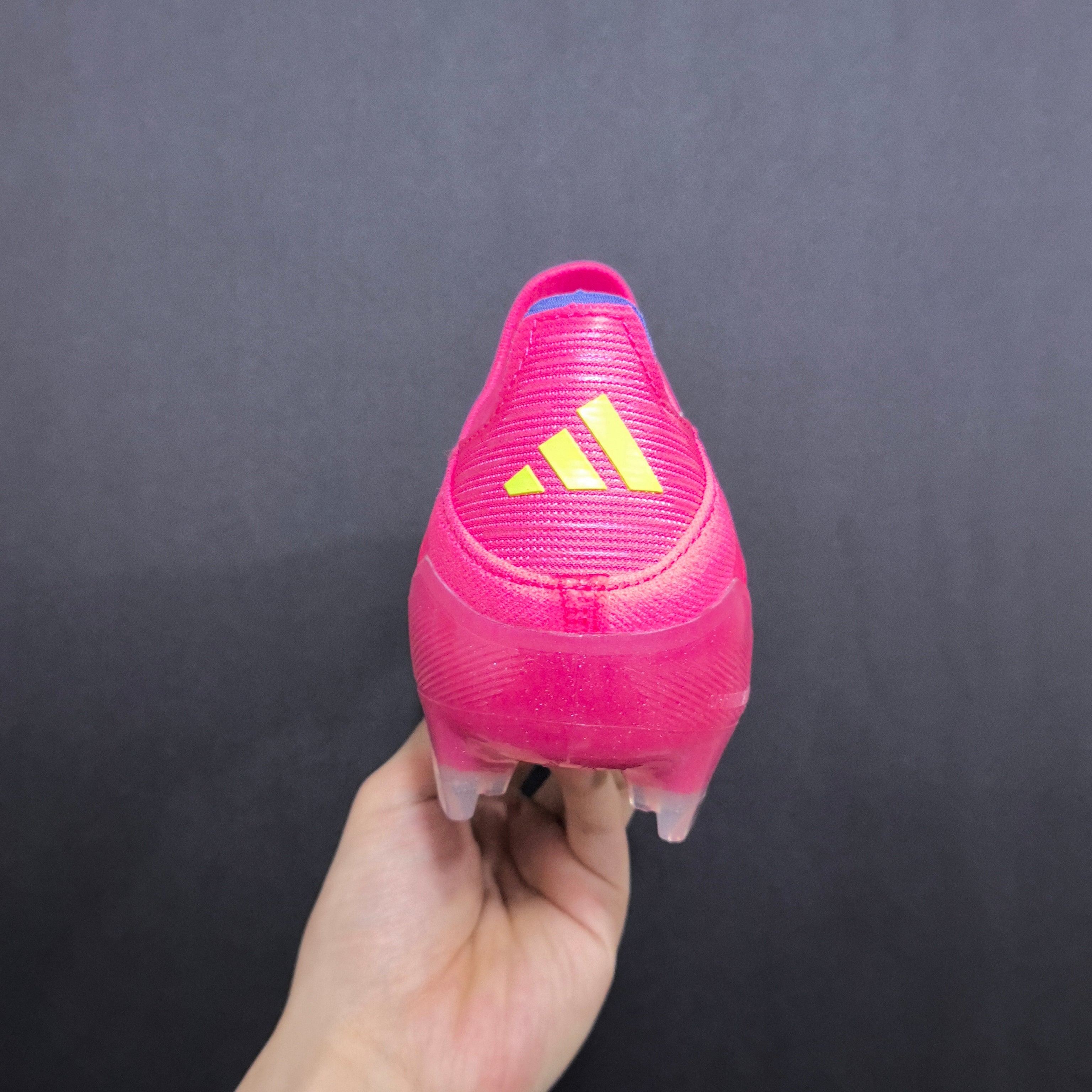 Crampons Élites Adidas F50