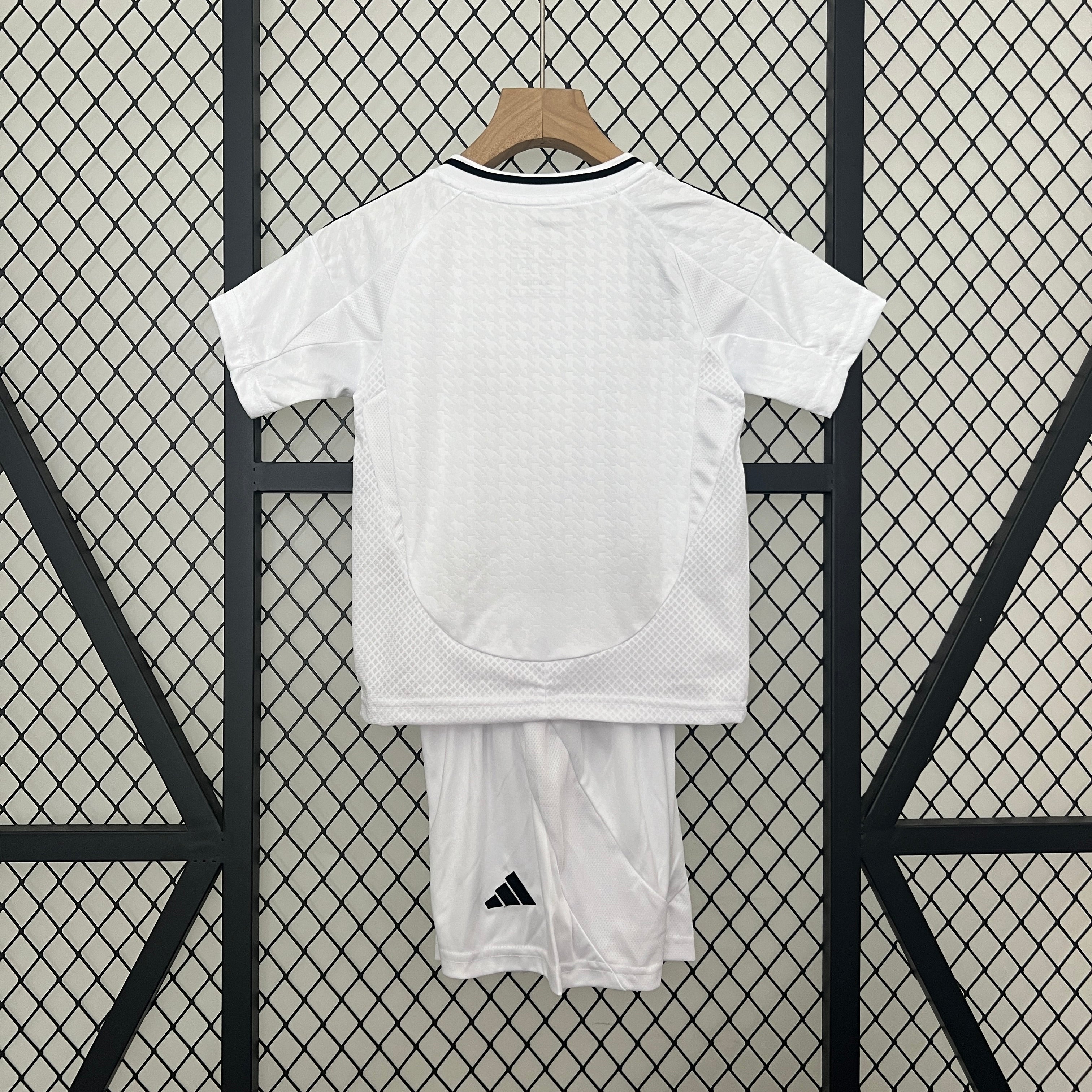 Maillot Enfant Réal Madrid Domicile 24/25