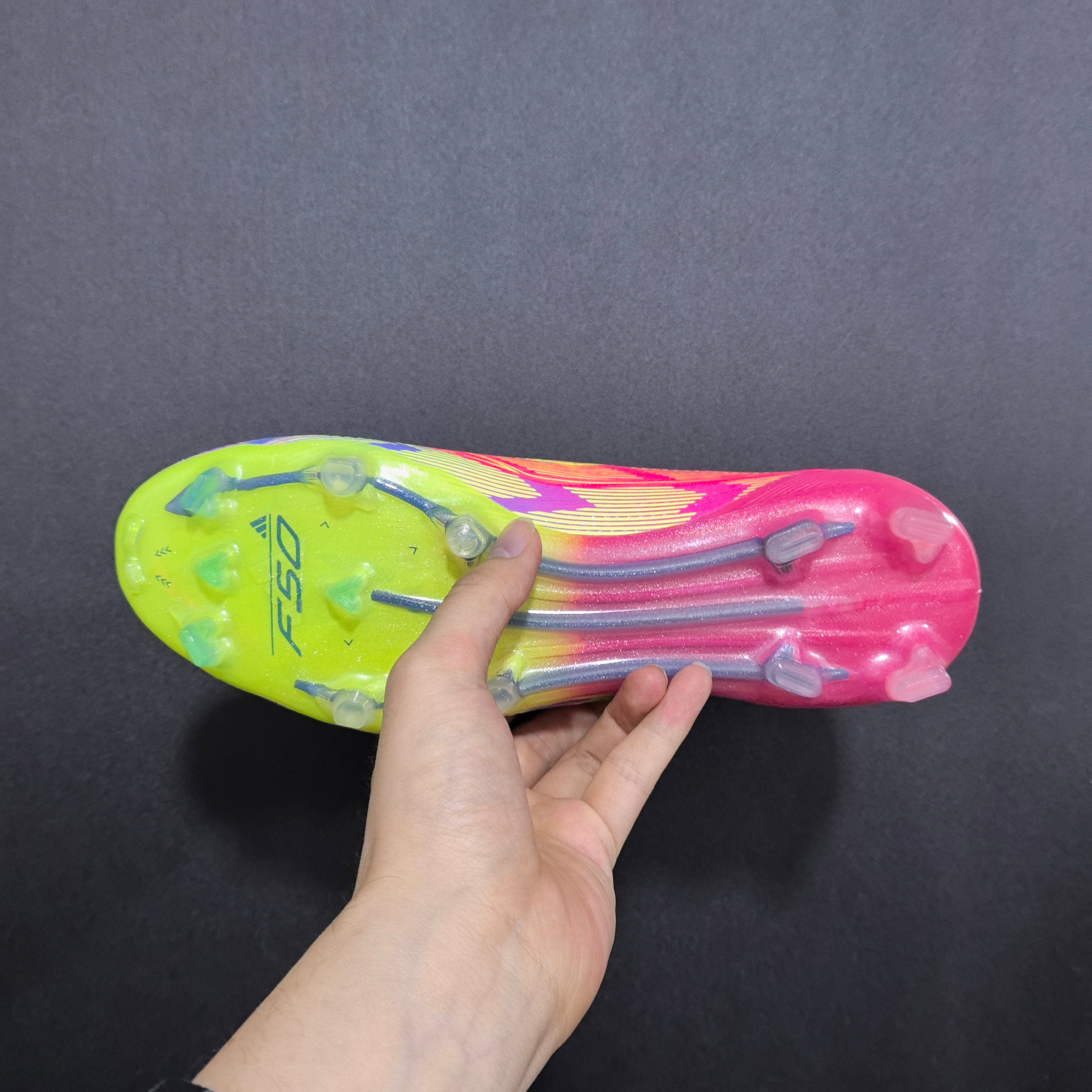 Crampons Élites Adidas F50