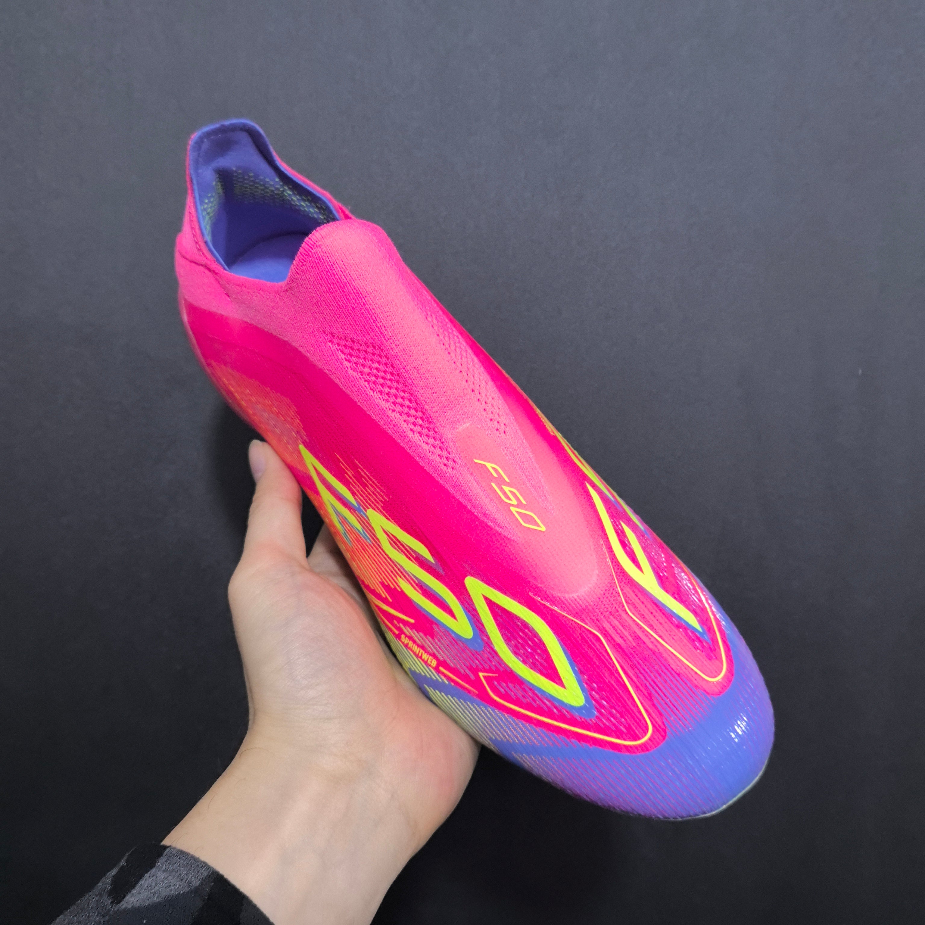 Crampons Élites Adidas F50