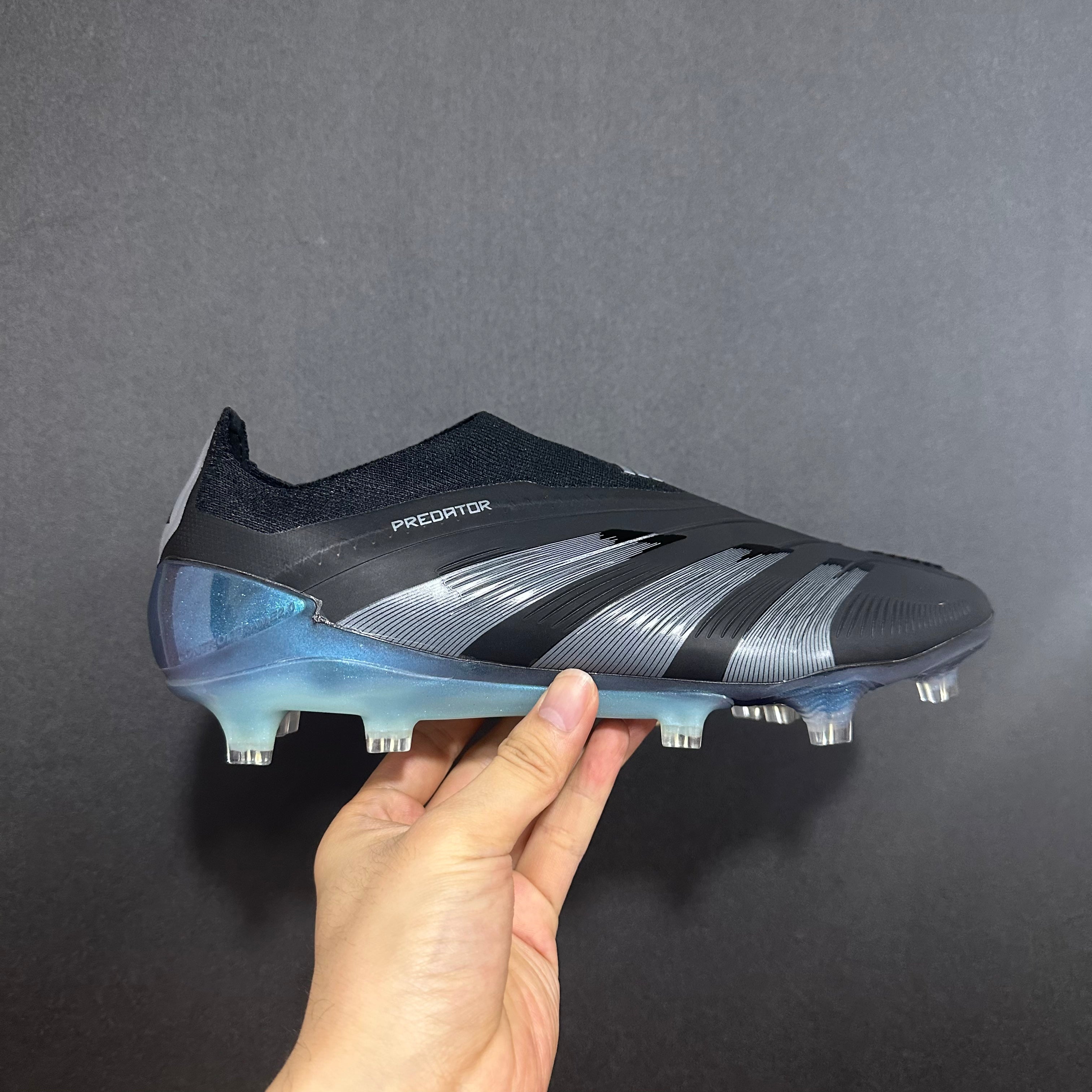 Crampons Élites Adidas Predator Laceless