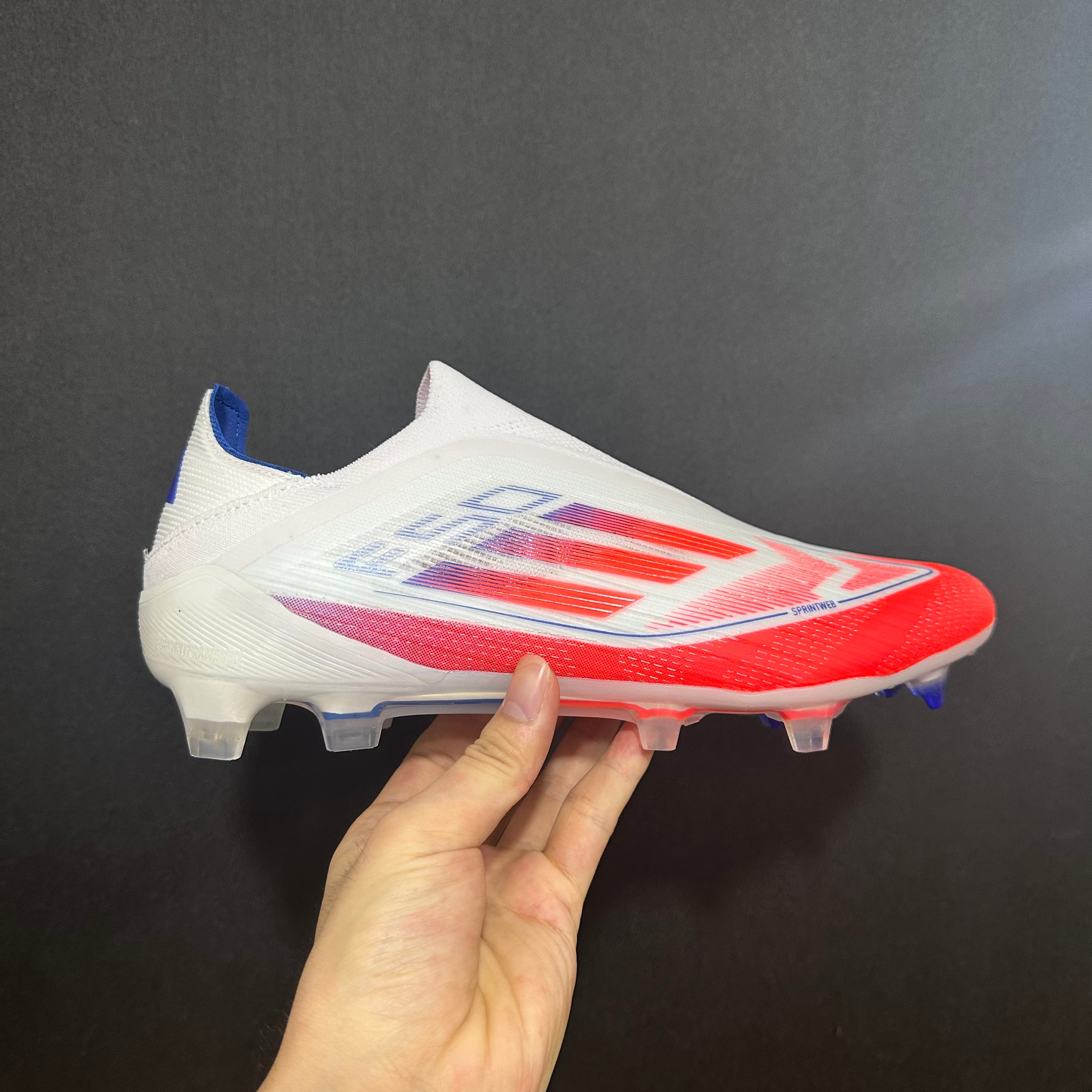 Crampons Élites Adidas F50